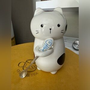 Super cute cat ceramic mug cup with top and stir spoon